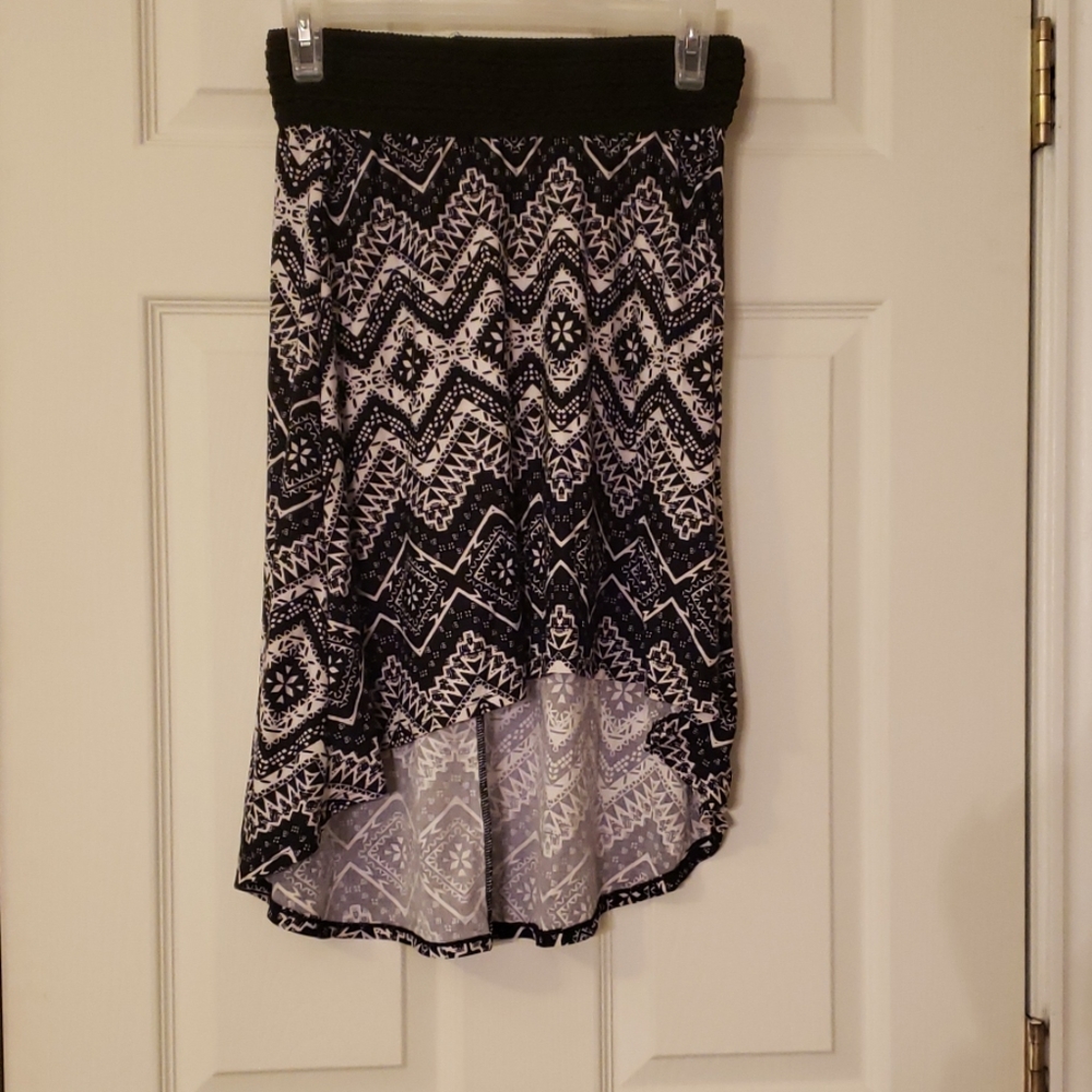 Black and with skirt